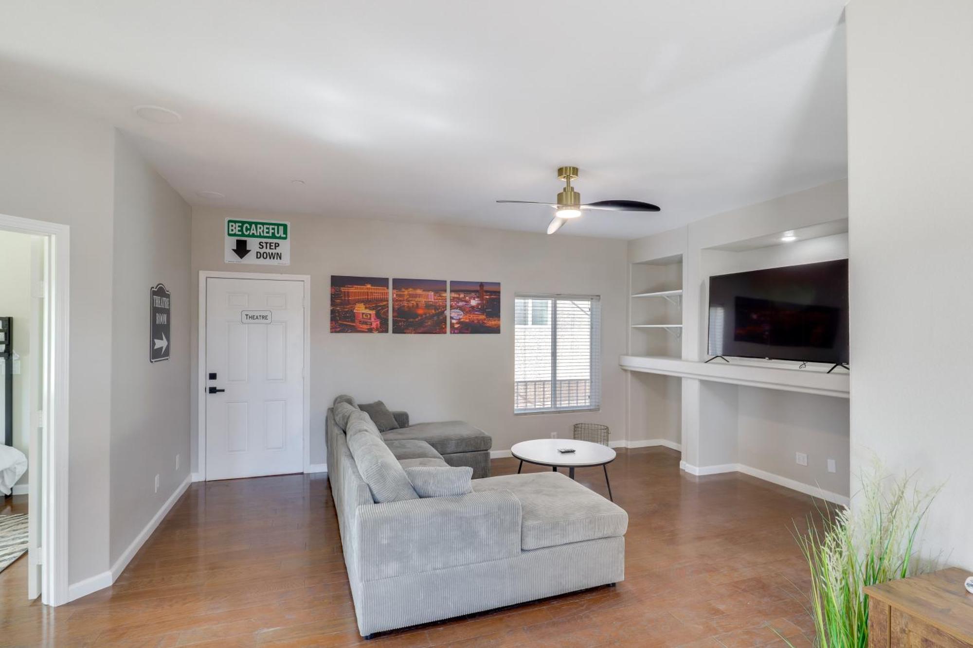 7 Mi To Fremont Street Spacious Vegas Home! Holiday home *